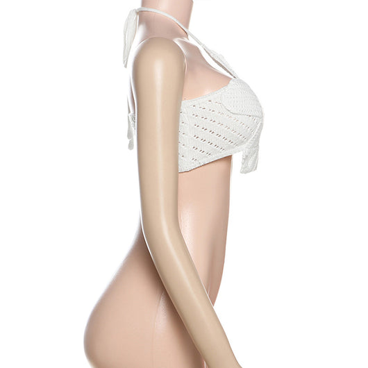 Camiseta Tejida con Escote Halter y Detalles Recortados en Encaje - Image 16