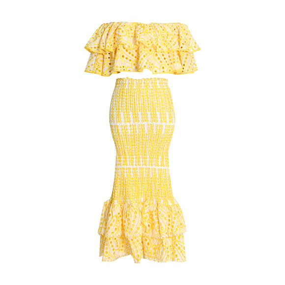 Conjunto Elegante: Blusa Volantes Irregular y Falda Fishtail Cintura Alta