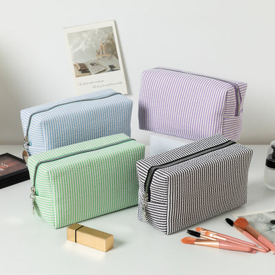 Bolsa de Cosméticos de Viaje con Rayas Bordadas - Image 29