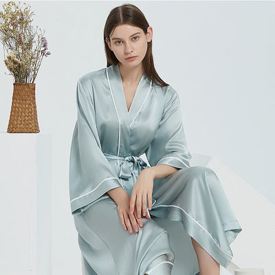 Conjunto de Camisón de Seda para Mujer - Diseño Minimalista - Image 8