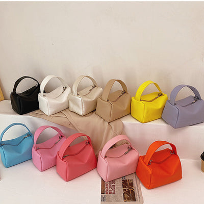 Bolso de Mano con Cadena Dorada - Diseño Versátil Primavera - Image 2