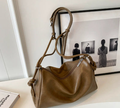 Bolso Bandolera Hobo Grande Texturizado Versátil para Mujer - Image 9