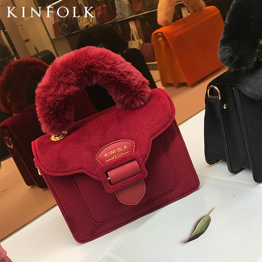 Bolso Navideño de Novia TWIGS Terciopelo y Pelaje Crossbody - Image 9