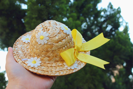 Vestido de Encaje con Bordado Floral para Gatos - Image 8
