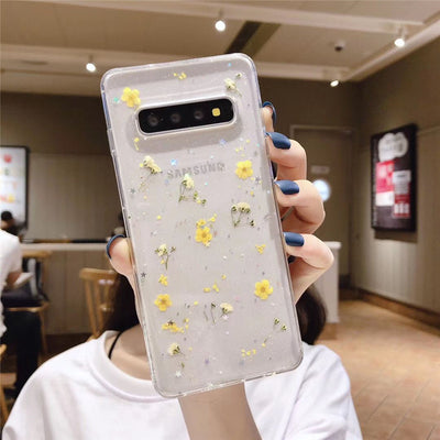 Funda para Celular con Diseño Floral en Resina Epoxi - Image 6