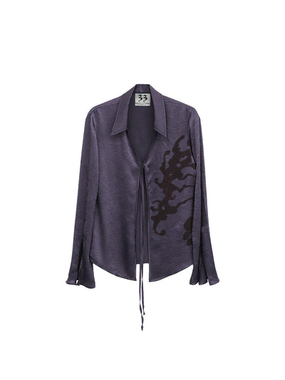 Blusa Vintage Púrpura con Encaje, Satén Plisado e Impresión Abstracta - Image 12