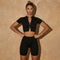 Conjunto de Yoga Deportivo para Mujer con Cierre y Costillas - Blusa Corta y Shorts