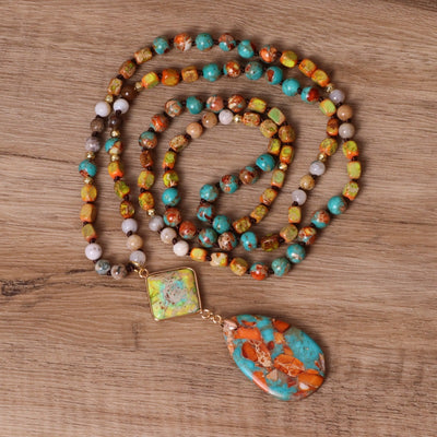 Collar de Agua con Piedras de Colores - Diseño Elegante en Gota - Image 3