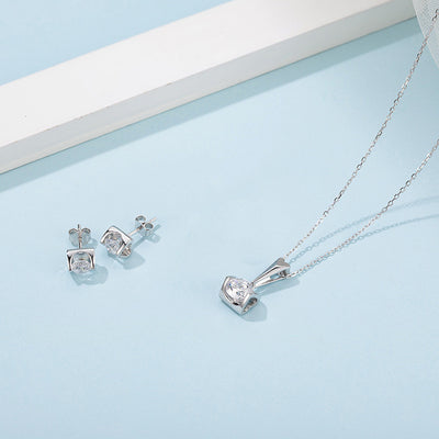 Conjunto de Dos Piezas: Collar con Moissanita Engarzada en Plata 925
