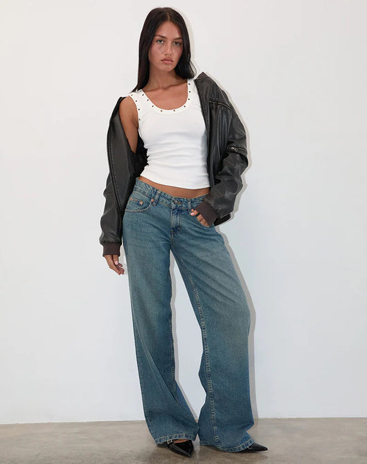Camiseta Ajustada Picante para Mujer con Tirantes Finos - Image 16