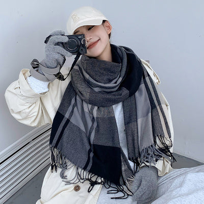 Chal Pashmina Escocés con Borlas para Mujer - Tejido Grueso y Cálido - Image 3