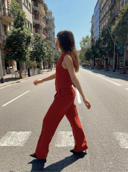 Traje Otoñal de Temperamento: Conjunto Ejecutivo con Pantalón y Chaleco - Image 8