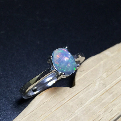 Anillo de Ópalo Australiano Natural con Fuego Deslumbrante - Image 2