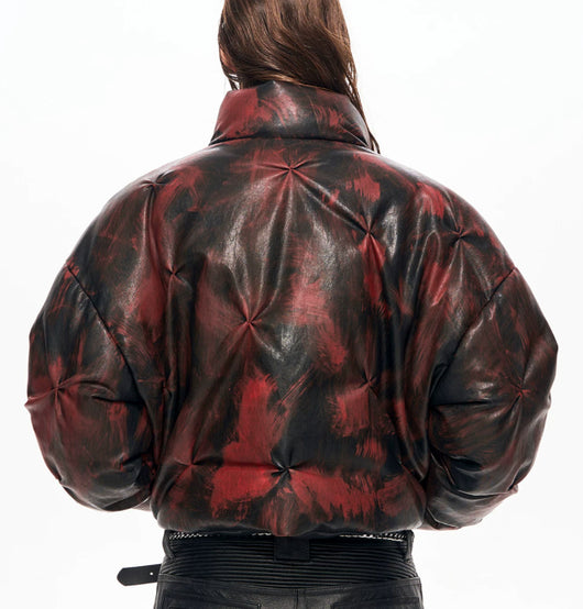 Chaqueta Puffer Corta de Cuero con Cuello Alto y Fruncido - Image 15