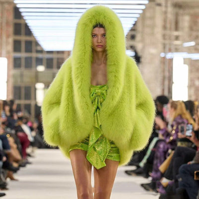 Abrigo Elegante con Capucha de Pelaje Sintético Verde - Image 13