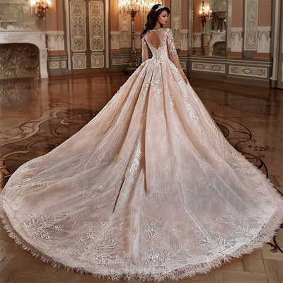 Vestido de Novia Blanco Escotado Espalda Descubierta con Cola - Image 3