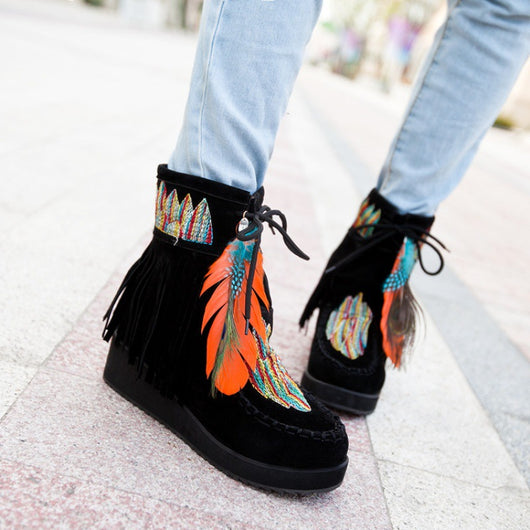 Botas Cortas Estilo Nacional para Mujer con Suela Reforzada - Image 13