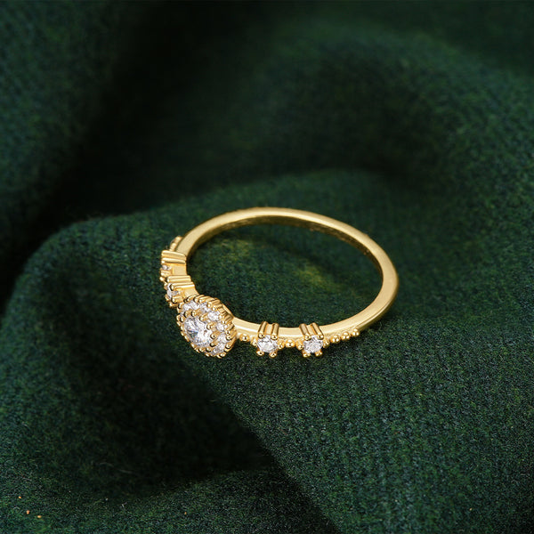Anillo de Plata 925 con Cristales Incrustados - Diseño Europeo Romántico para Propuesta