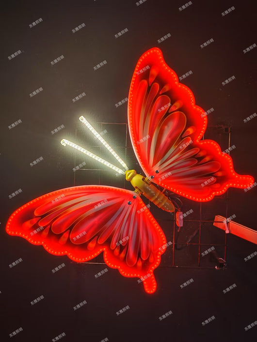 Luces Decorativas LED Mariposas para Jardín y Espacios Públicos - Image 15