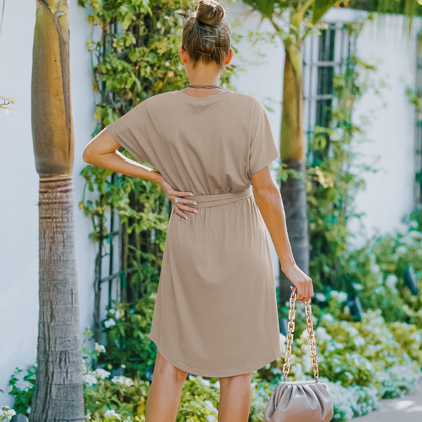 Vestido Corto Elegante con Cuello en V y Manga Corta para Mujer