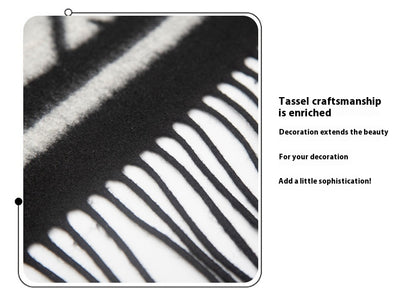 Chal Elegante con Cuello de Piel Jacquard Negro y Gris - Image 11