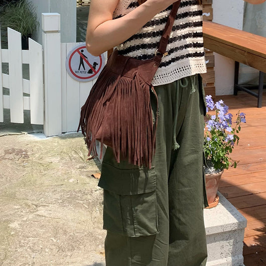 Bolsa Crossbody Retro con Borlas - Diseño Versátil y Minimalista - Image 20