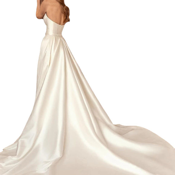 Vestido Satinado Ajustado con Espalda Descubierta y Tren Desmontable