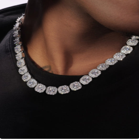Collar de Oro Blanco 18K con Diamantes de Azúcar de Roca - Image 4