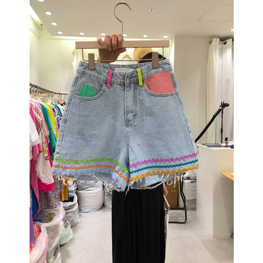 Shorts Denim Cintura Alta Slim Fit con Bordes Crudos - Image 6