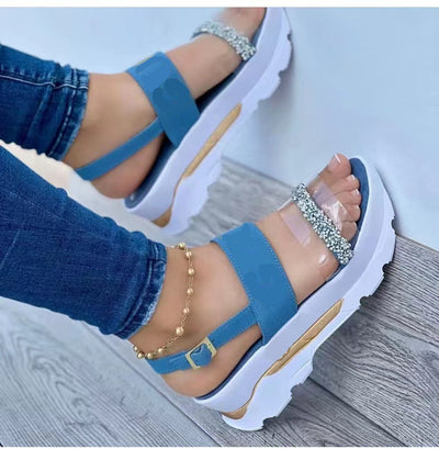 Sandalias Romanas con Suela Gruesa, Tiras Ajustables y Diseño Transparente