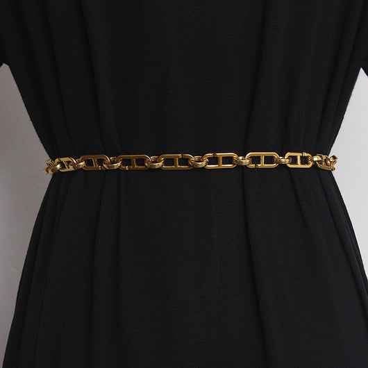 Traje Vestido Decorativo con Cinturón Metálico y Camisa Integrada - Image 4