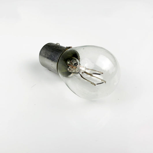 Luz de Freno y Reversión con Doble Cola para Dirección Alta y Baja