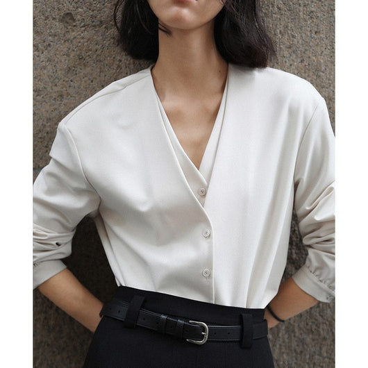 Blusa Elegante con Efecto Capas y Mangas Abullonadas - Image 2