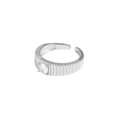 Anillo Escalonado de Lujo Minimalista con Textura Delicada - Image 9