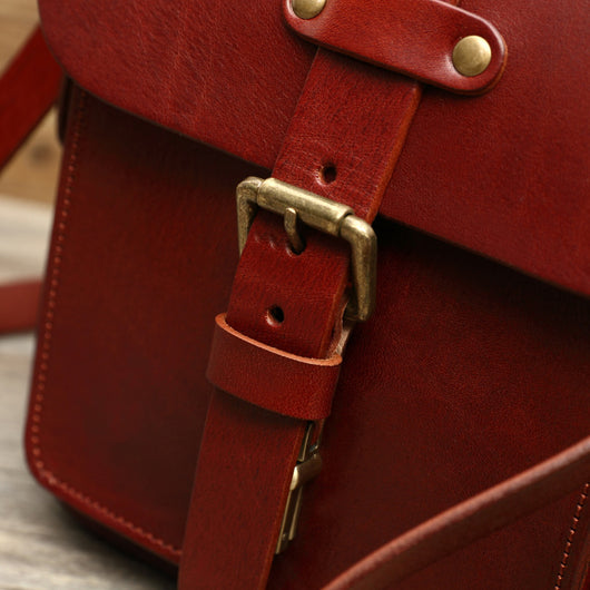 Mochila Retro Artesanal con Bandolera Diagonal - Image 3