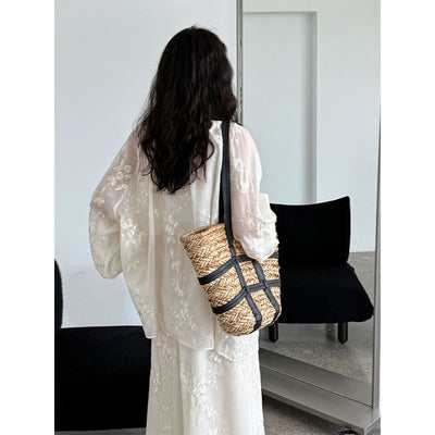 Vestido Camisero Bordado Estilo Chino Midi - Image 4