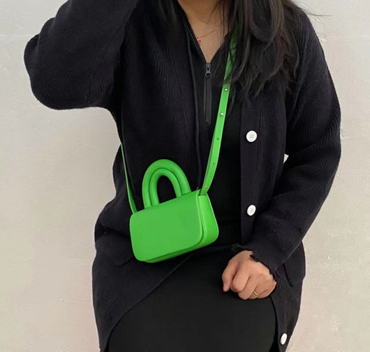 Bolsa Bandolera Compacta Estilo Lápiz Labial - Trendy y Elegante - Image 12