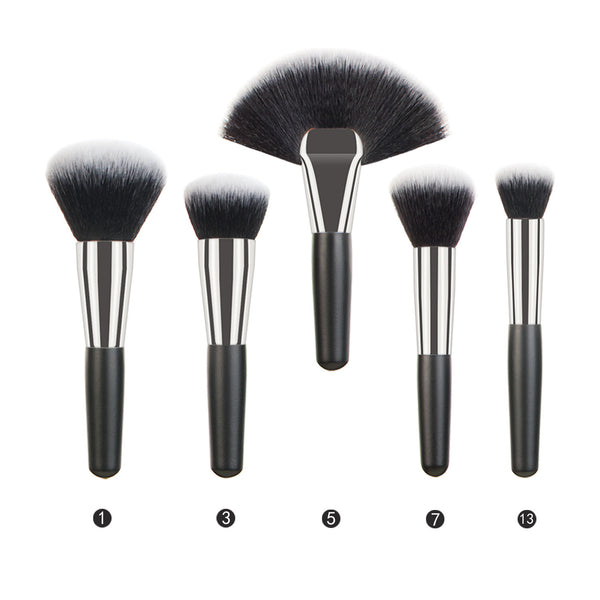 Set Completo de Brochas de Maquillaje con Cerdas Naturales - Image 3