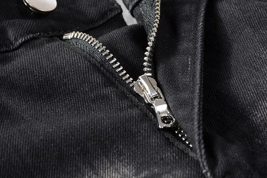 Jeans Slim Fit Elásticos con Parches Bordados de Marca Premium - Image 7