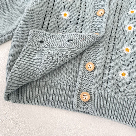 Conjunto de Abrigo Calado y Falda Tejida para Bebé - Image 28