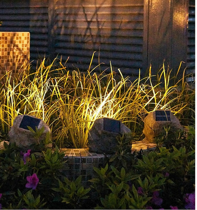 Lámpara Solar de Resina para Jardín con Ángulo Ajustable e Impermeabilidad - Image 9