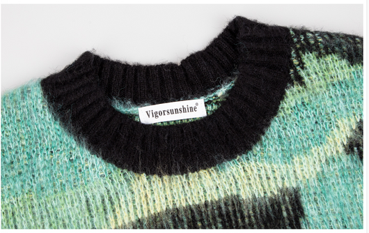 Suéter Holgado Tie Dye Verde Degradado con Rayas Suave y Textura Cerosa - Image 16