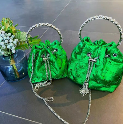 Bolso de Mano con Diamantes y Borlas Arcoíris Brillante - Image 15