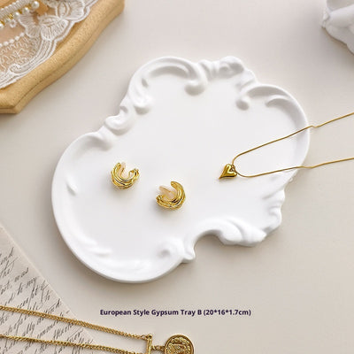 Bandeja Exhibidora de Joyas Estilo Barroco Europeo en Yeso - Image 7