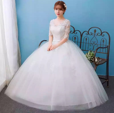 Vestido de Novia con Manga Larga y Cola Elegante - Image 8