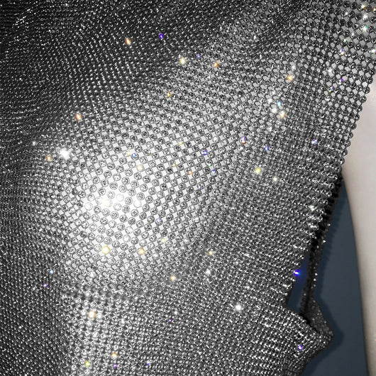 Blusa Elegante sin Mangas con Espalda Descubierta y Detalles de Cristal - Image 15