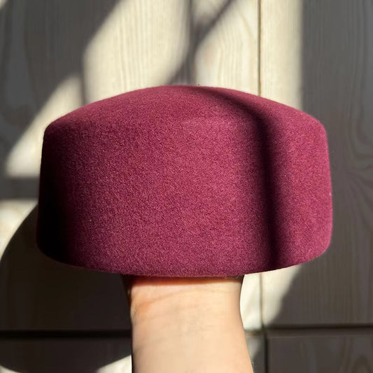 Boina Francesa Elegante de Fieltro Oscuro para Mujer - Image 2