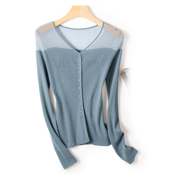 Blusa Escote Profundo Abotonada Manga Larga