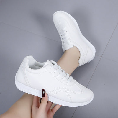 Zapatillas Blancas Plataforma para Estudiantes - Versátiles y Cómodas - Image 2