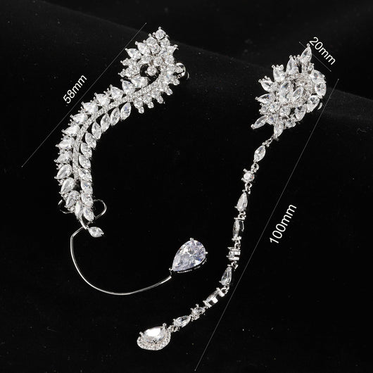 Aretes Asimétricos de Circón y Diamantes - Diseño Pluma Elegante - Image 4